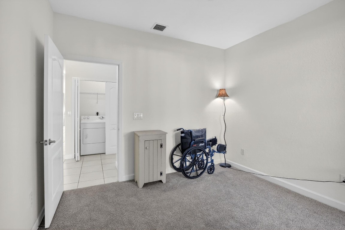 100 Jacaranda Country Clb #101 Plantation, FL 33324