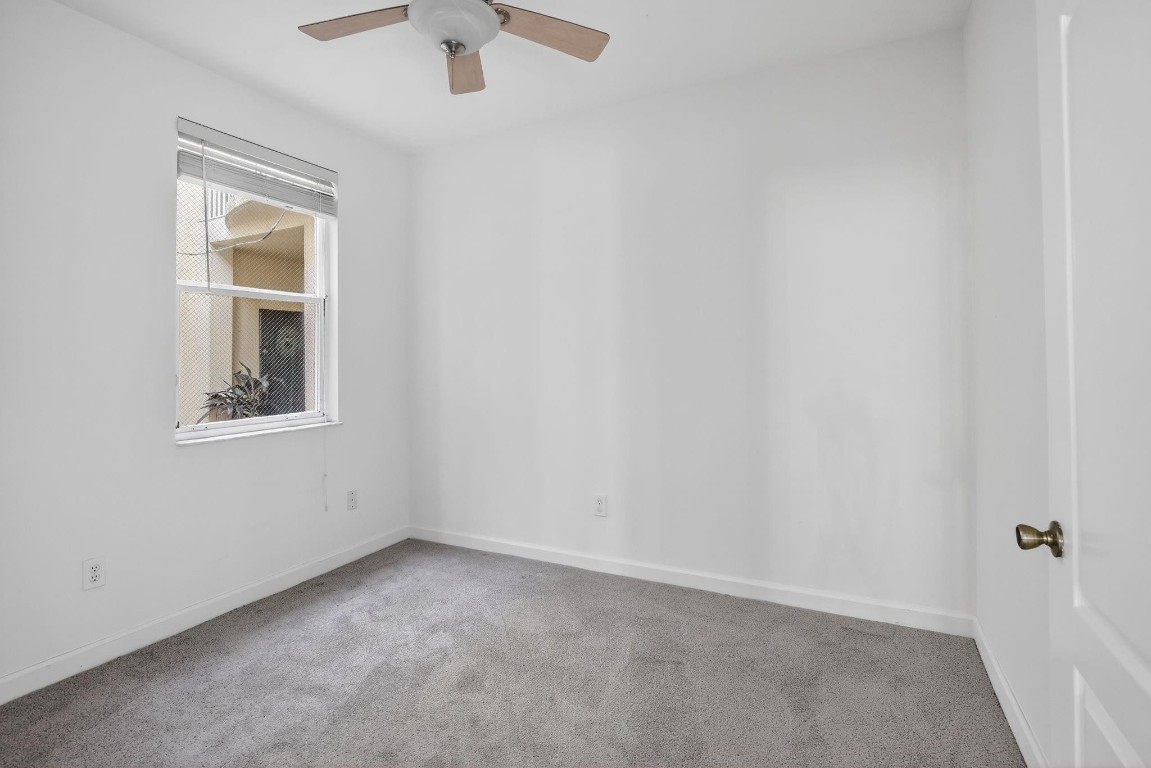 100 Jacaranda Country Clb #101 Plantation, FL 33324