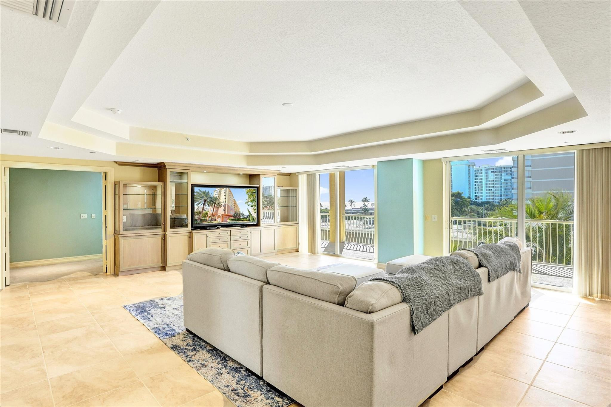 1395 S Ocean #402 Pompano Beach, FL 33062