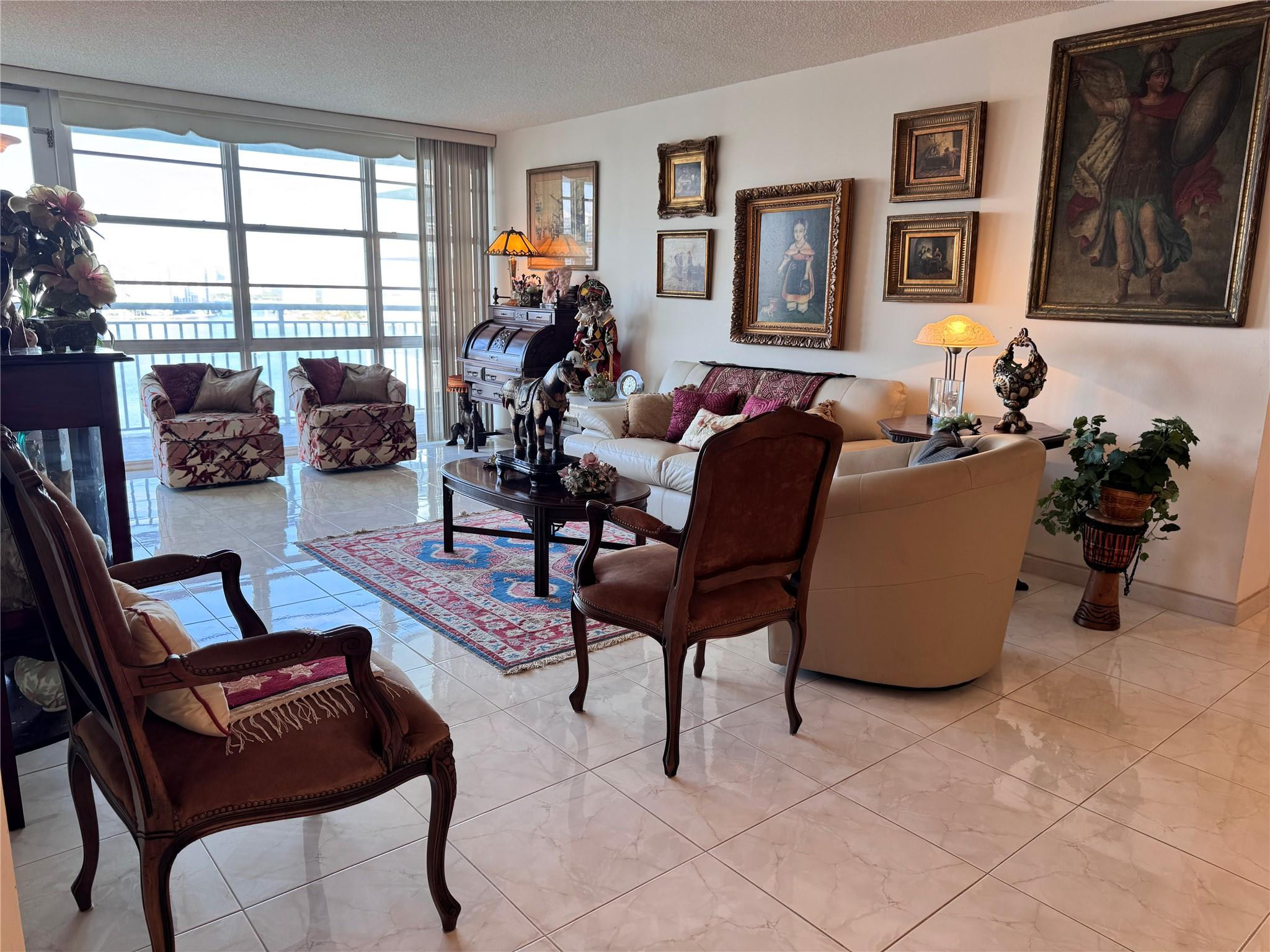 image Winston Towers 50013