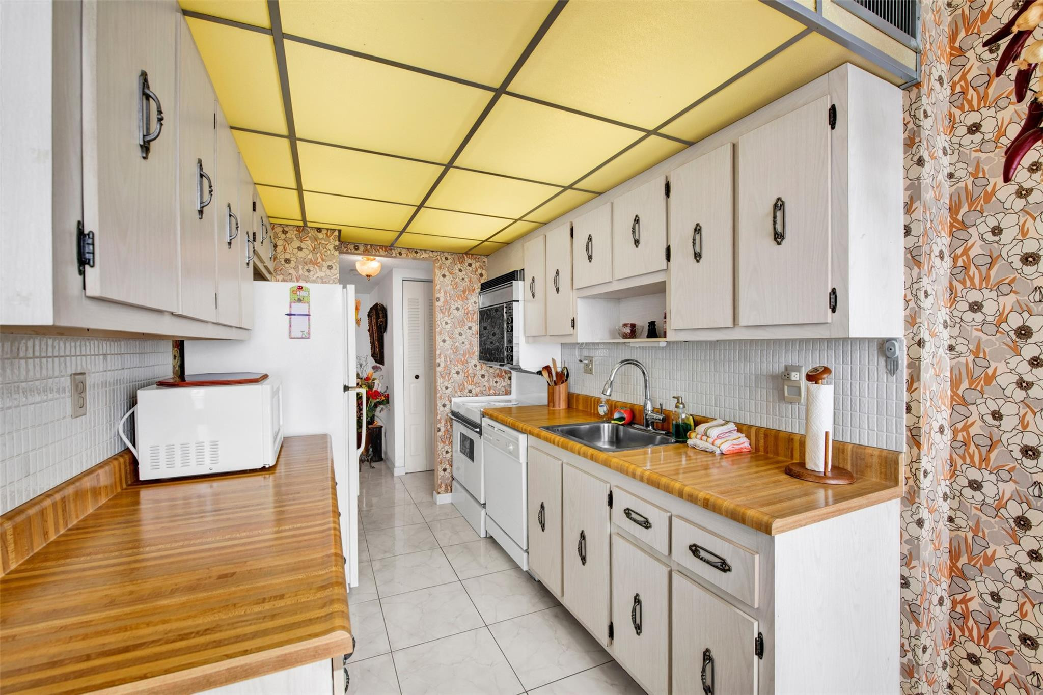 image Winston Towers 50022