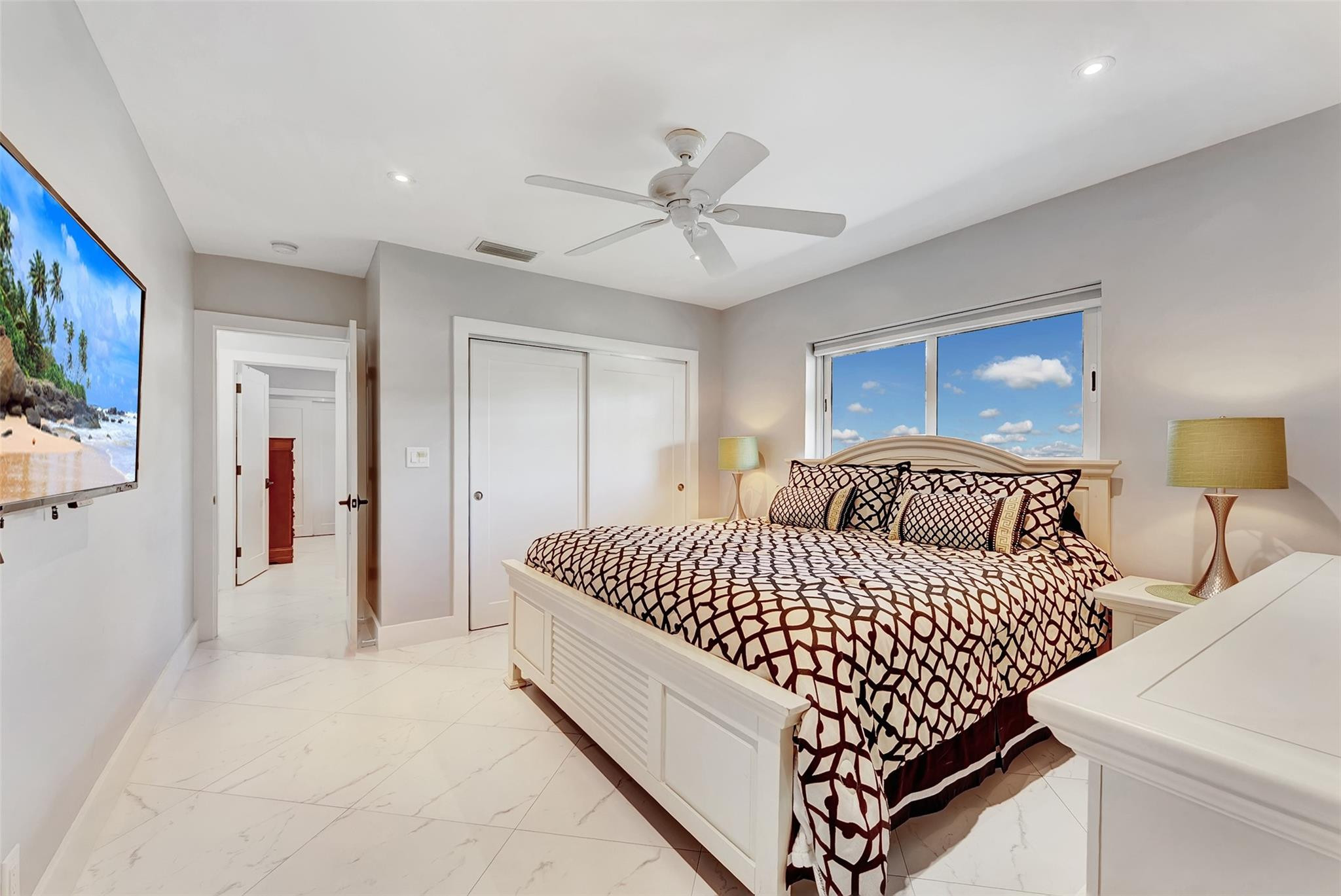 2821 NE 59th Fort Lauderdale, FL 33308