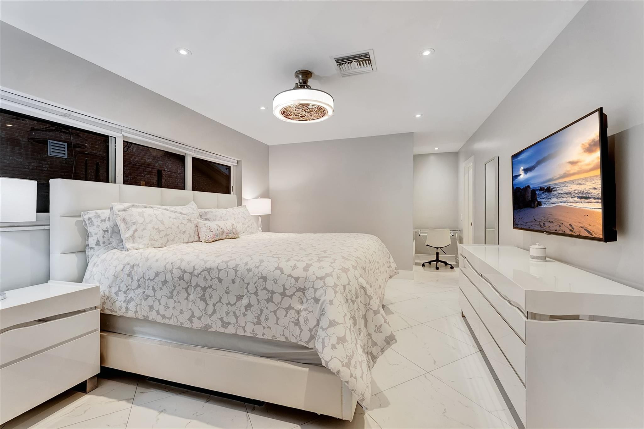 2821 NE 59th Fort Lauderdale, FL 33308