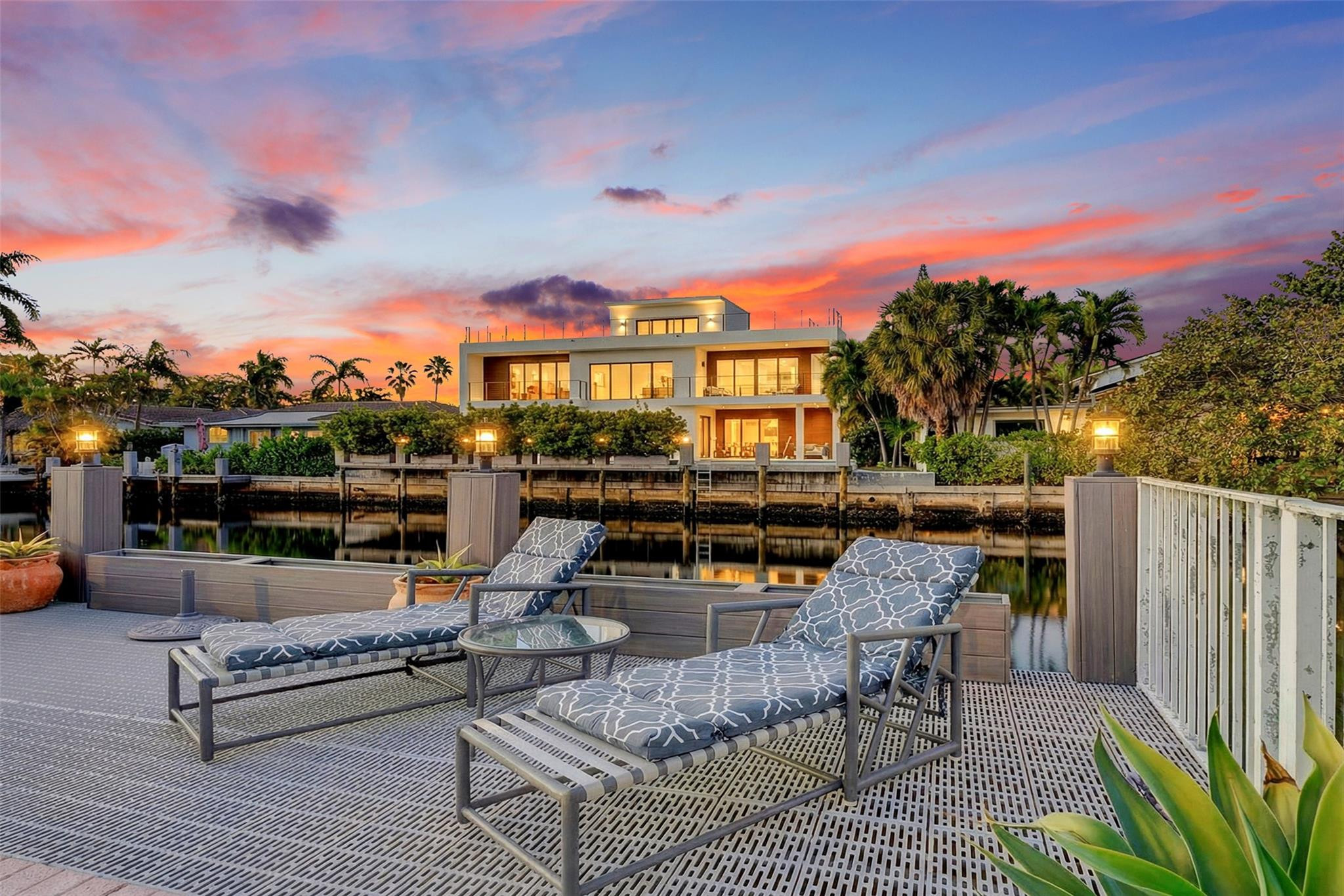 2821 NE 59th Fort Lauderdale, FL 33308