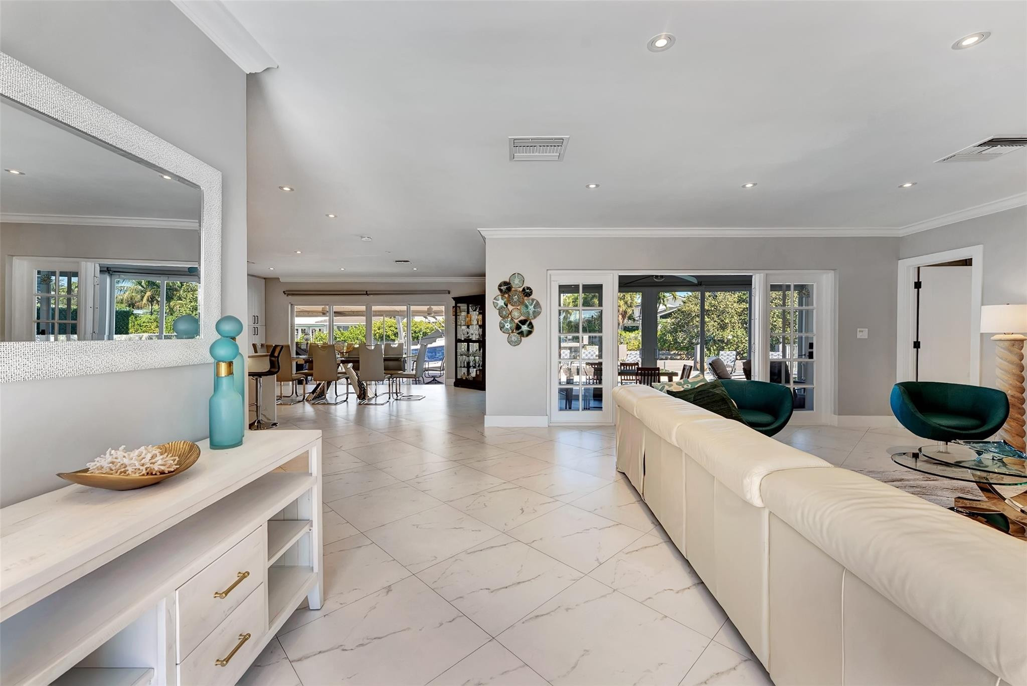 2821 NE 59th Fort Lauderdale, FL 33308