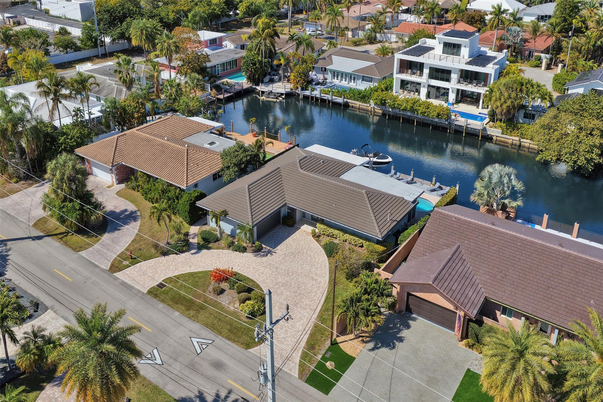 2821 NE 59th Fort Lauderdale, FL 33308