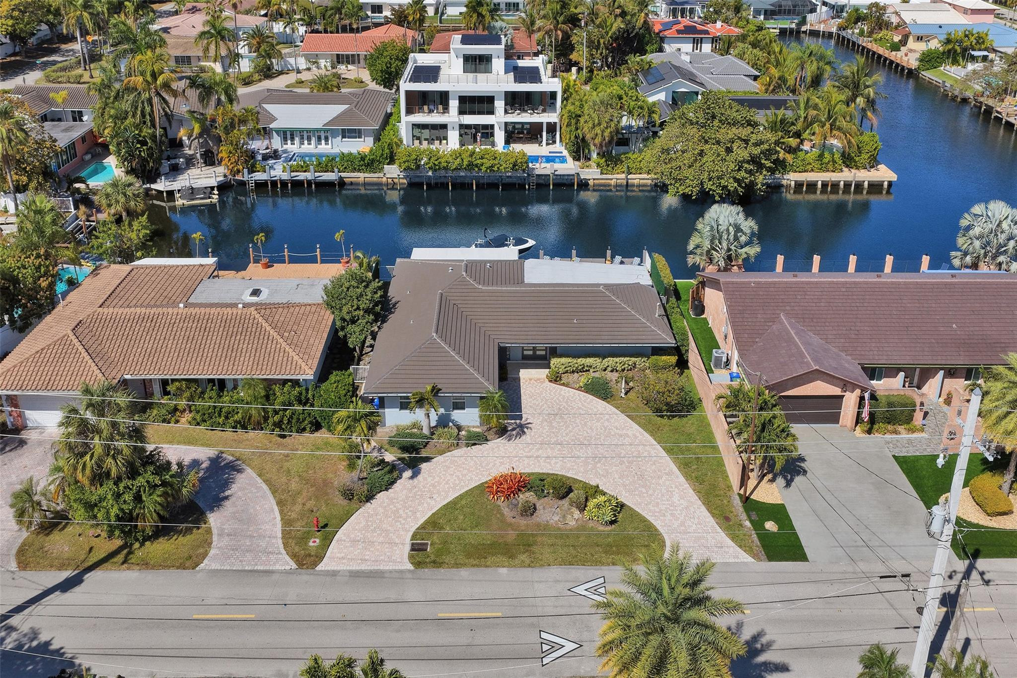 2821 NE 59th Fort Lauderdale, FL 33308