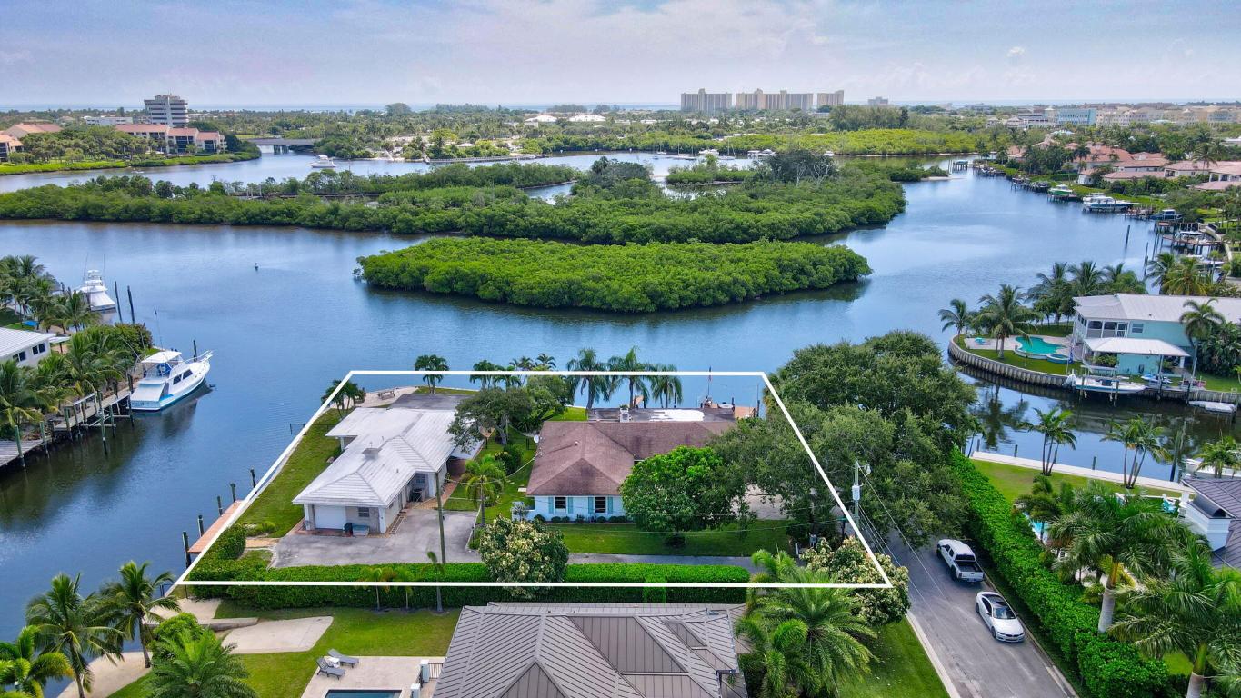 207 Body Ct Jupiter, FL 33477