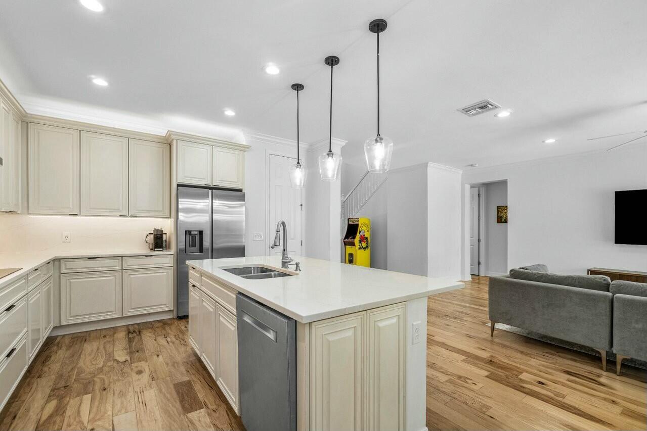 2724 Wymberly Dr Jupiter, FL 33458