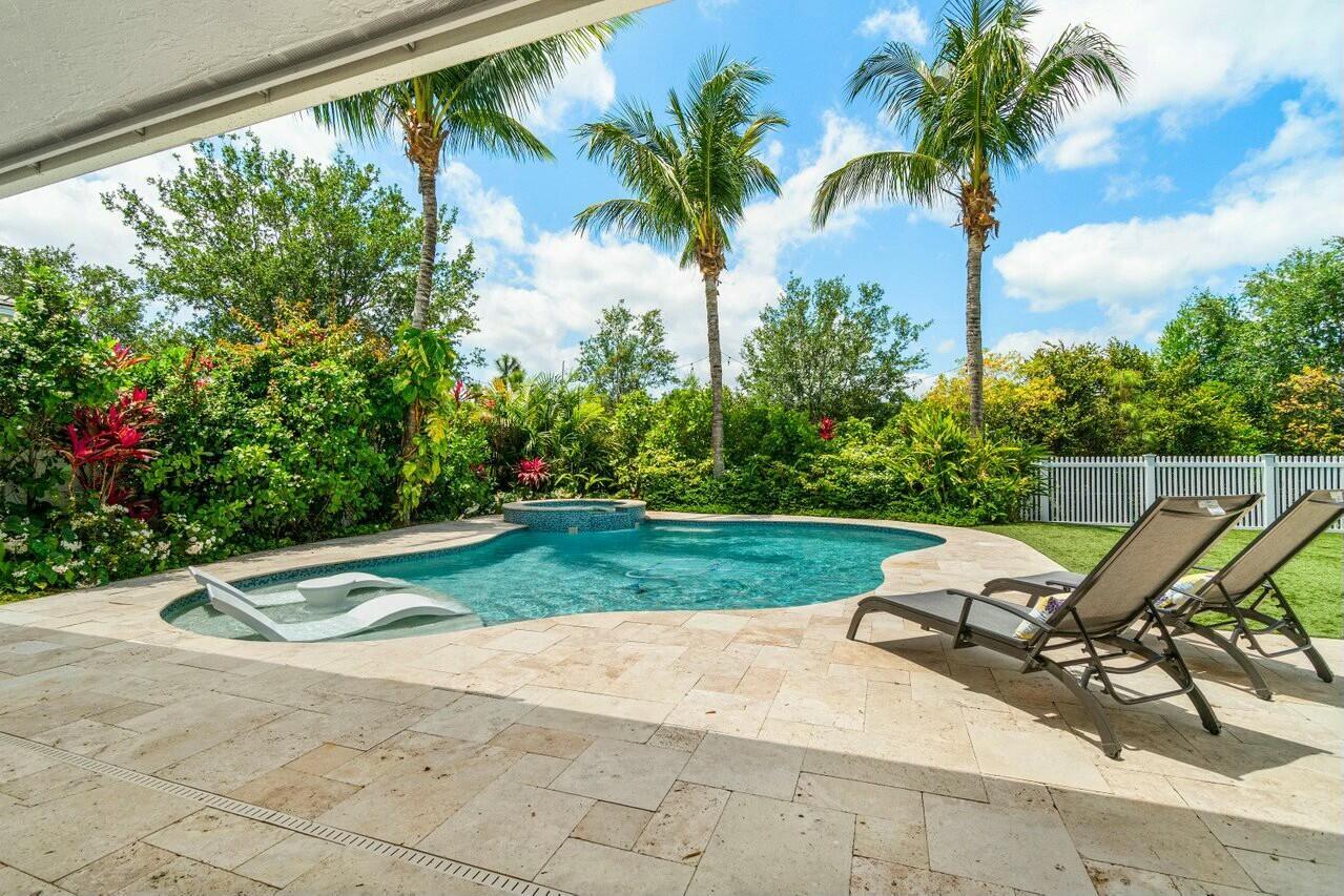 2724 Wymberly Dr Jupiter, FL 33458