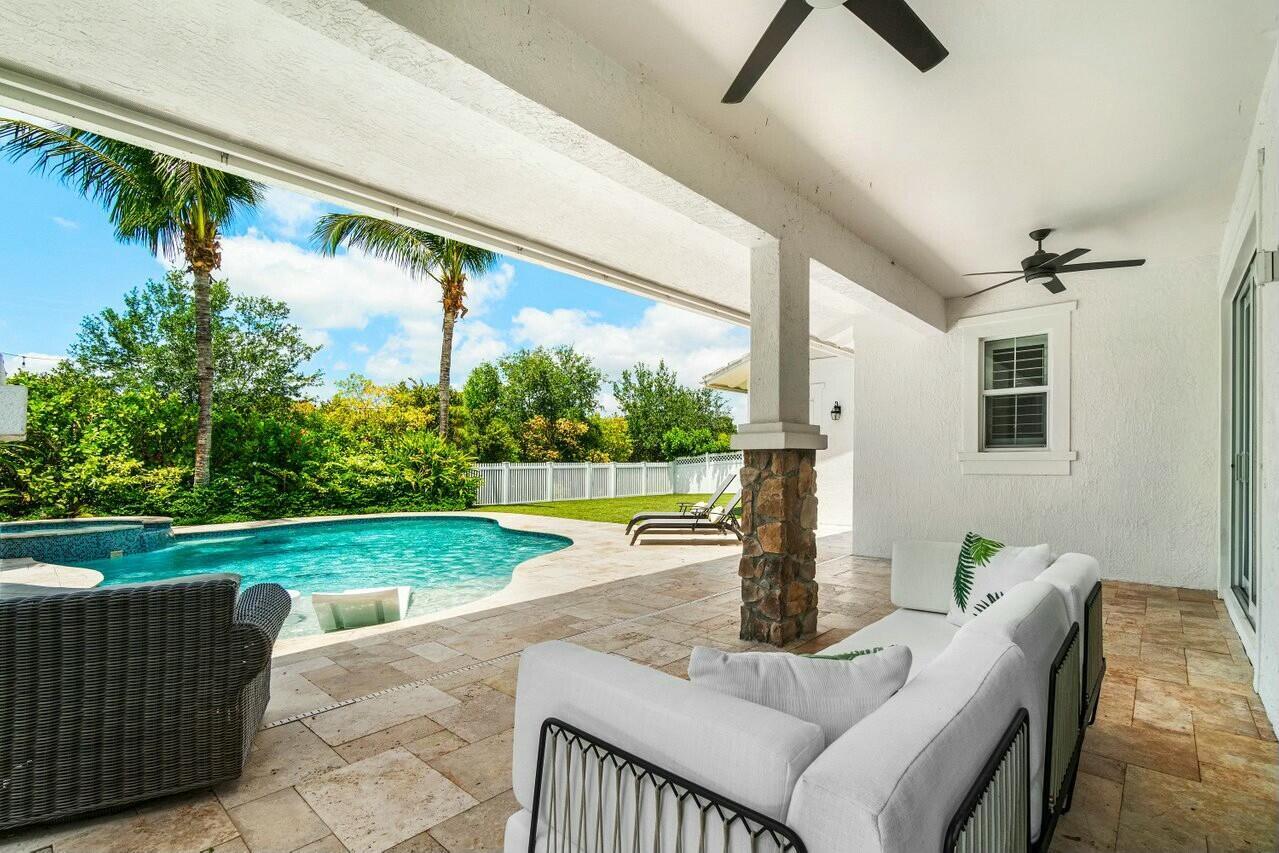 2724 Wymberly Dr Jupiter, FL 33458