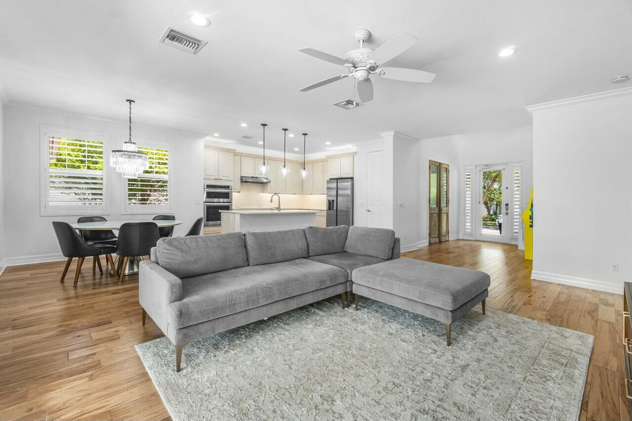 2724 Wymberly Dr Jupiter, FL 33458