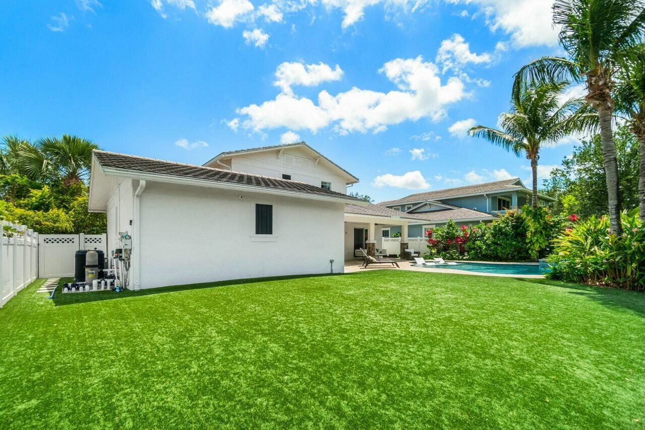 2724 Wymberly Dr Jupiter, FL 33458