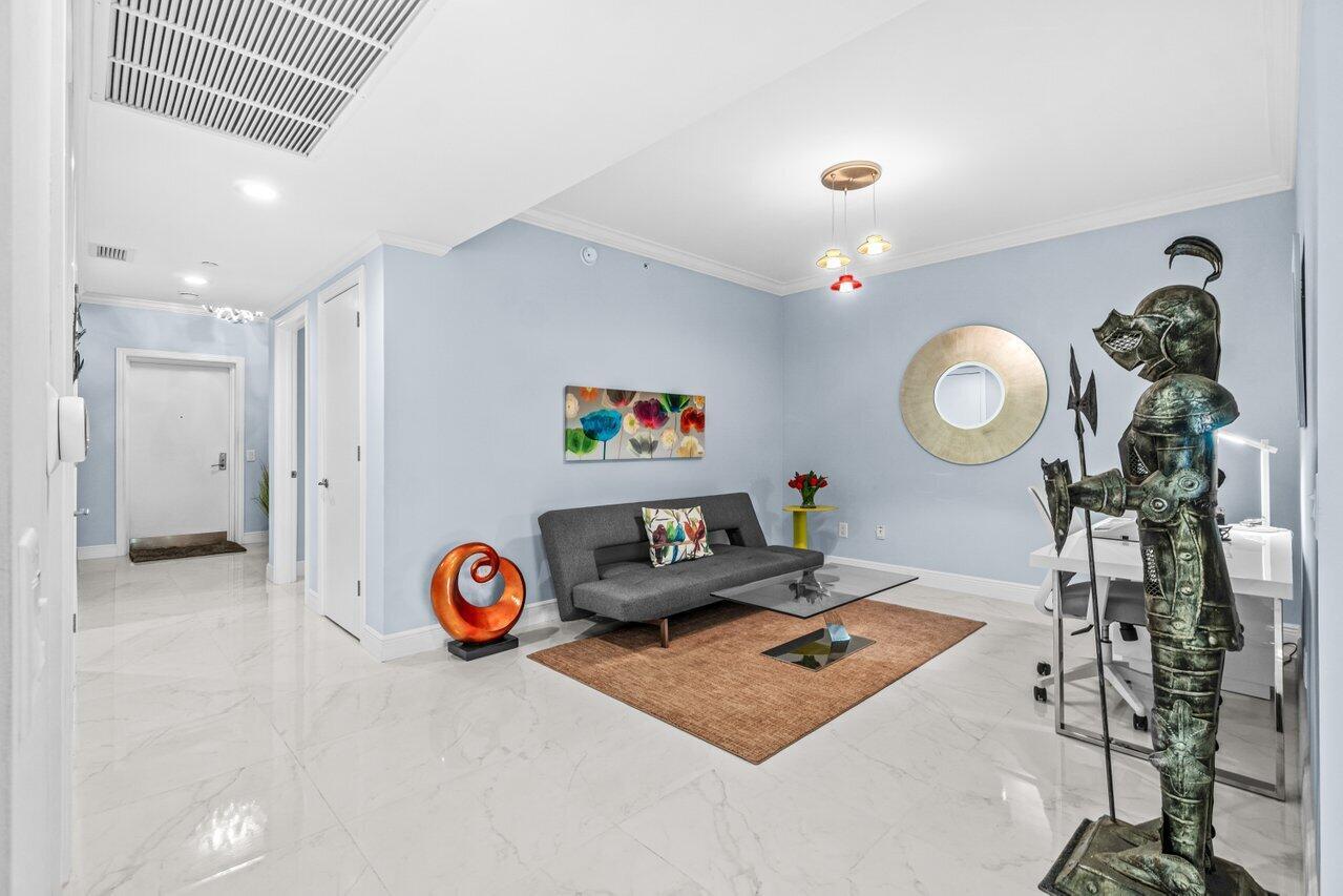 2650 Lake Shr Dr #406 Riviera Beach, FL 33404