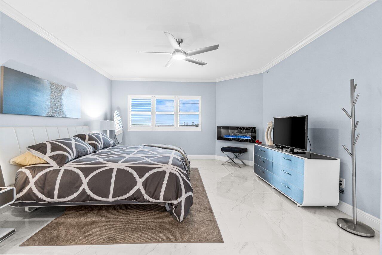 2650 Lake Shr Dr #406 Riviera Beach, FL 33404