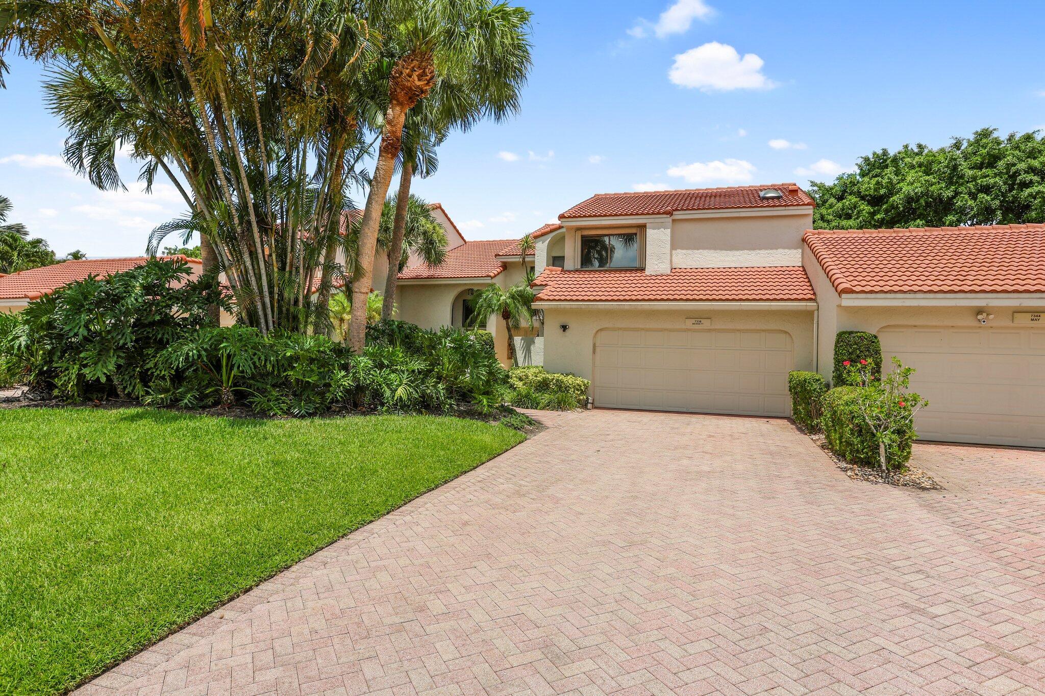 7338 Woodmont Ct