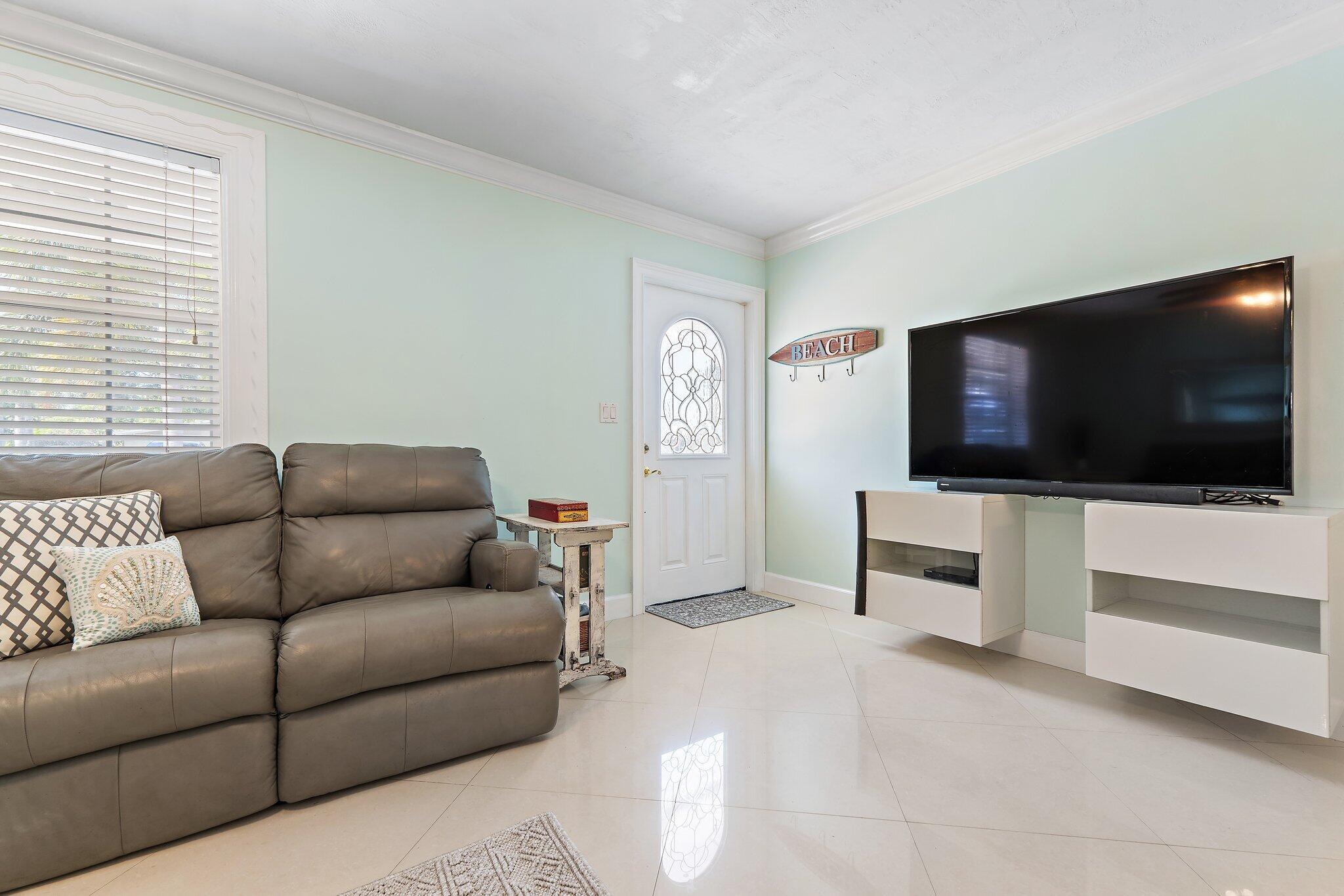 314 Fern St Jupiter, FL 33458