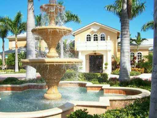 213 Villa Cir #213