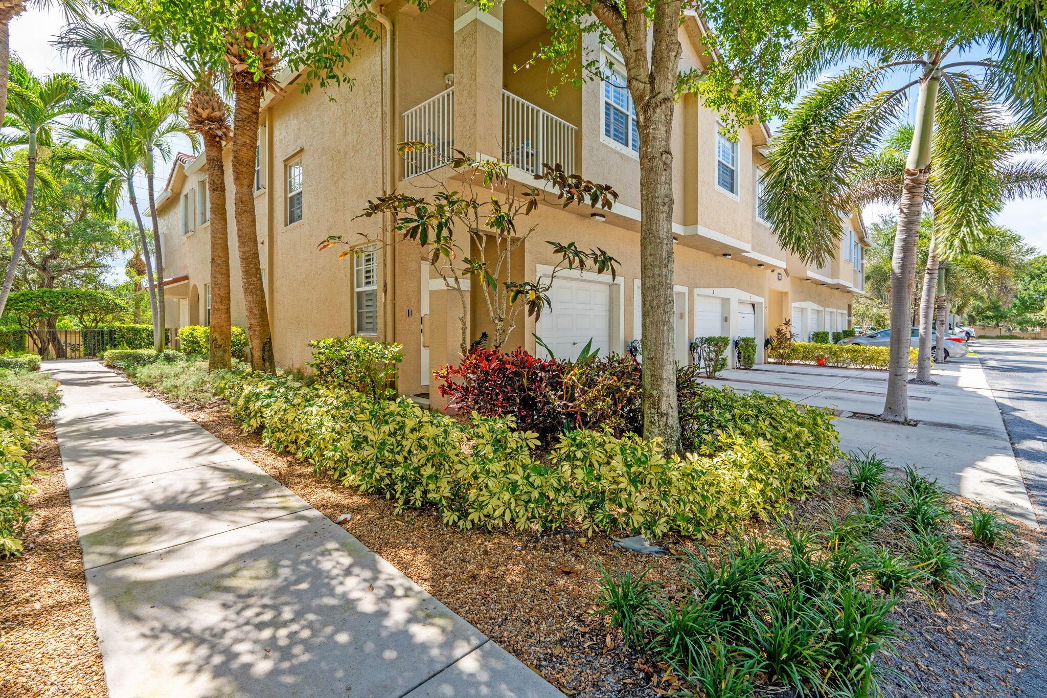 117 Lighthouse B Cir #B