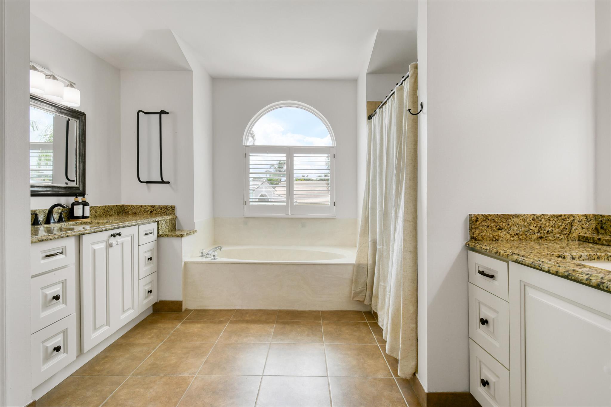 141 St Michaels Ct Jupiter, FL 33458