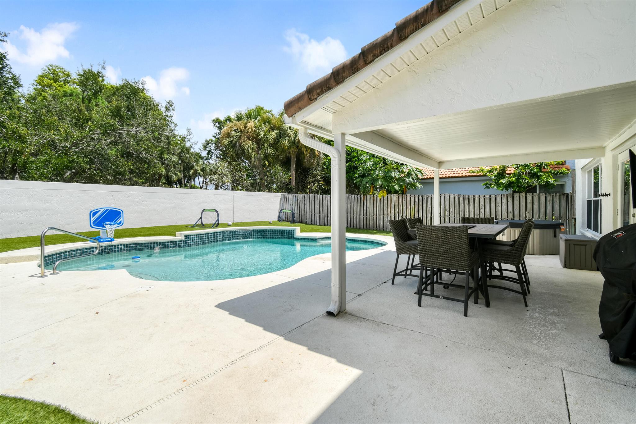 141 St Michaels Ct Jupiter, FL 33458