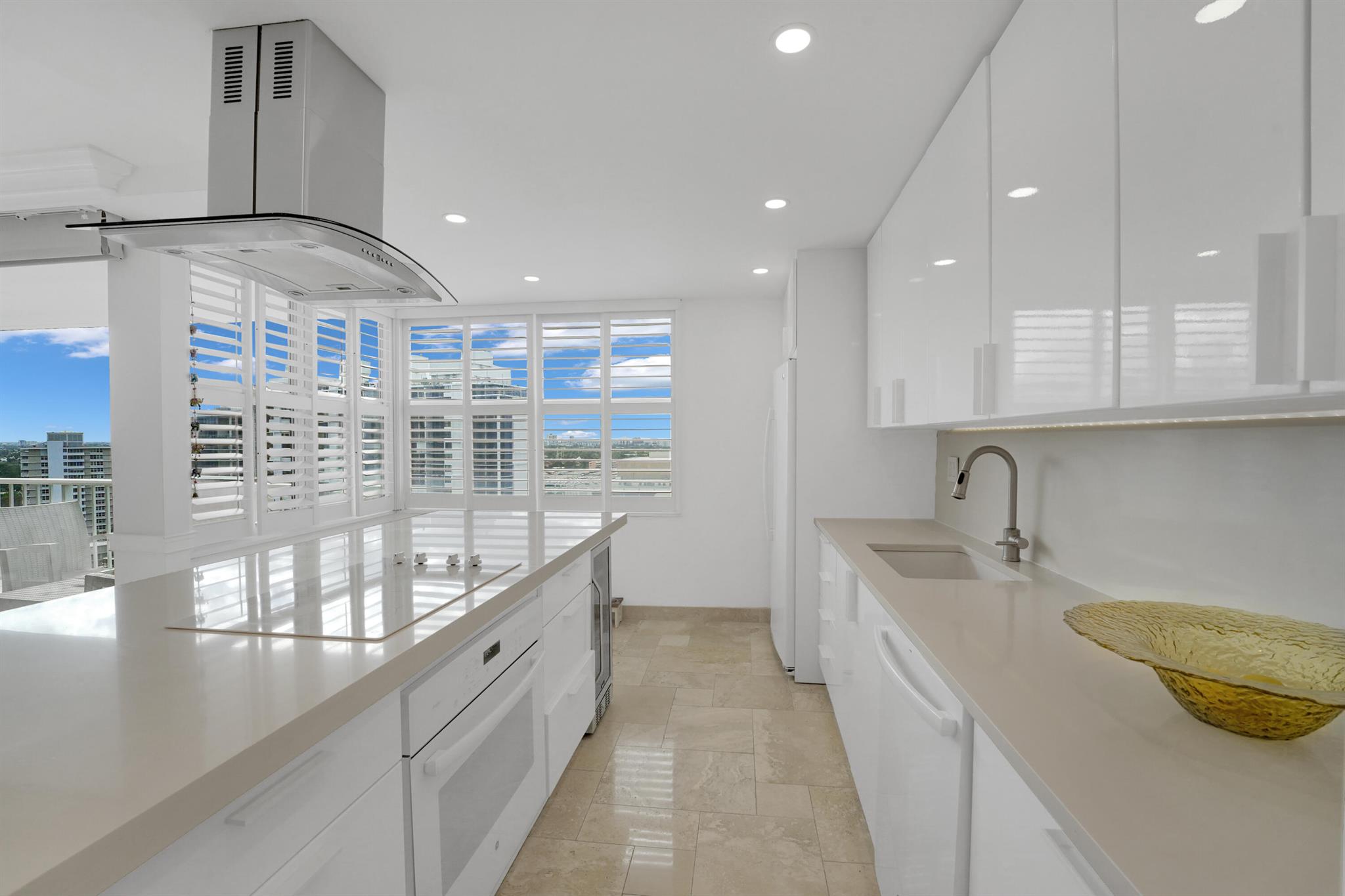 2800 E Sunrise Blvd #19a Fort Lauderdale, FL 33304