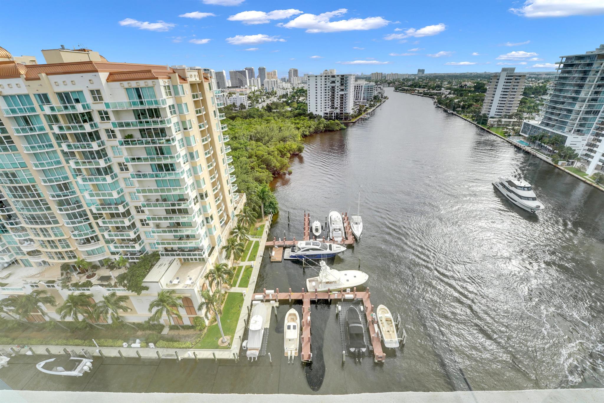 2800 E Sunrise Blvd #19a Fort Lauderdale, FL 33304