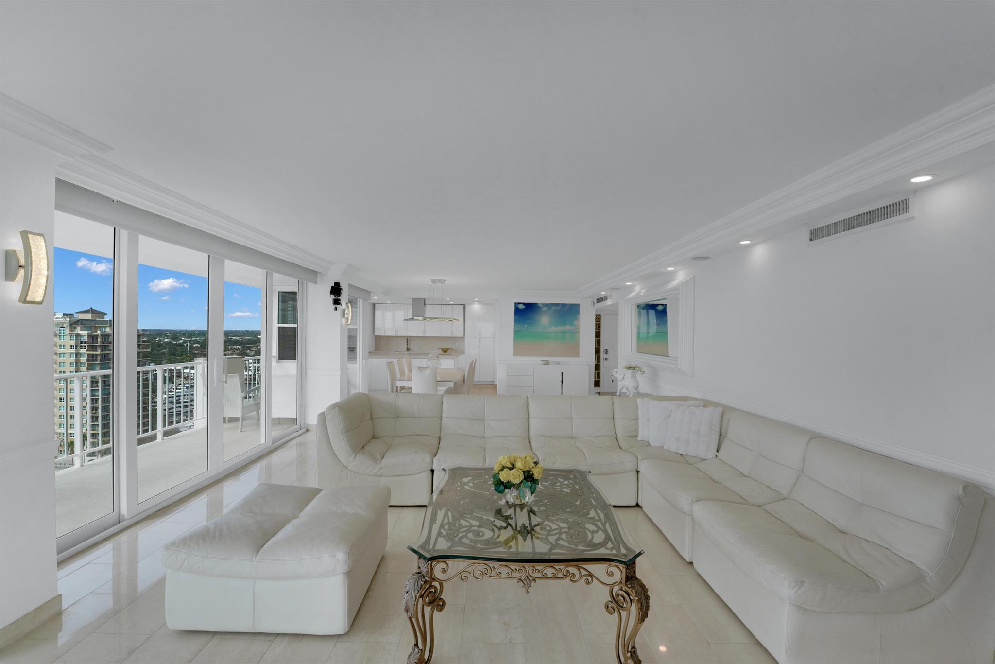 2800 E Sunrise Blvd #19a Fort Lauderdale, FL 33304