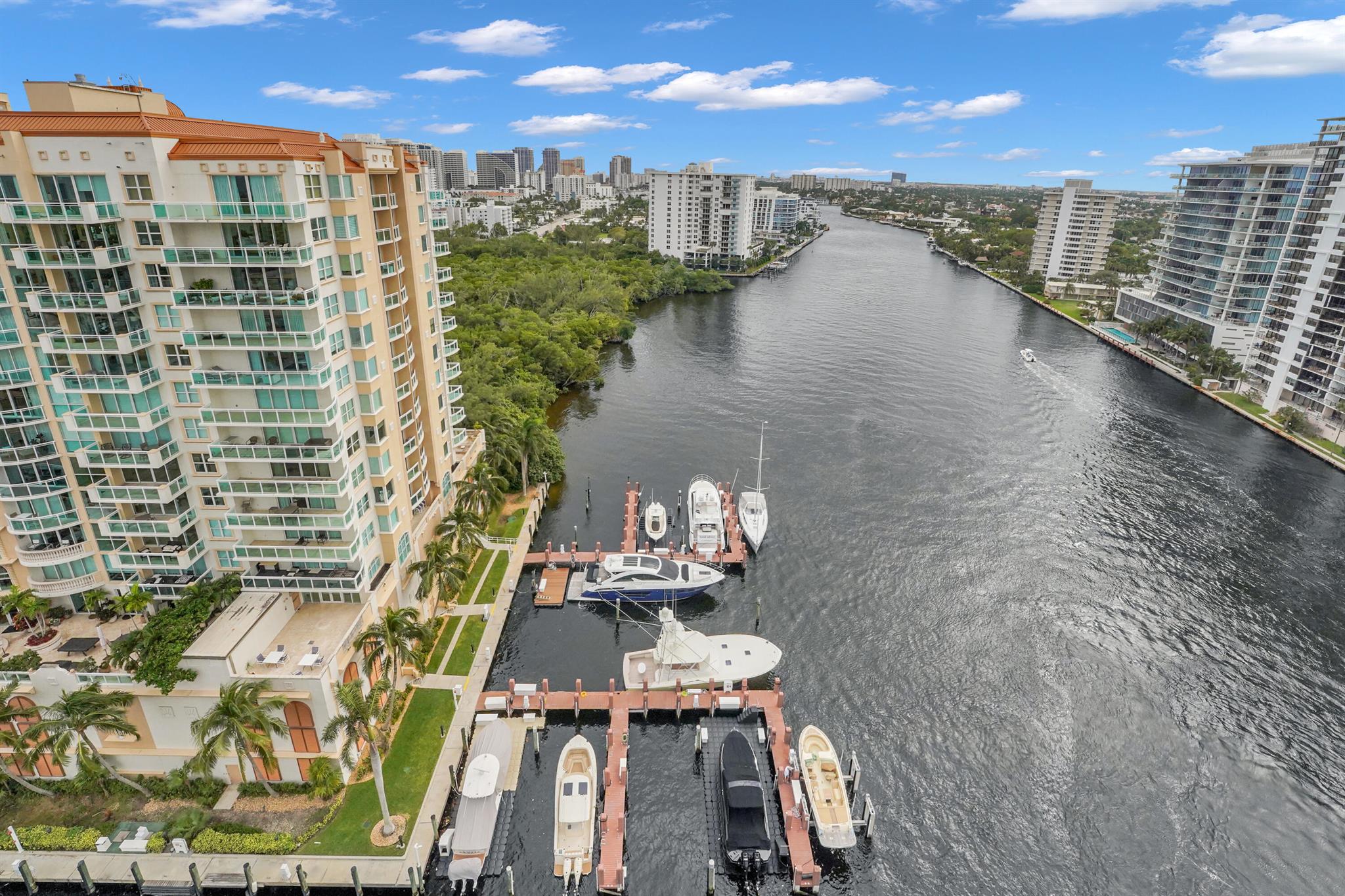 2800 E Sunrise Blvd #19a Fort Lauderdale, FL 33304