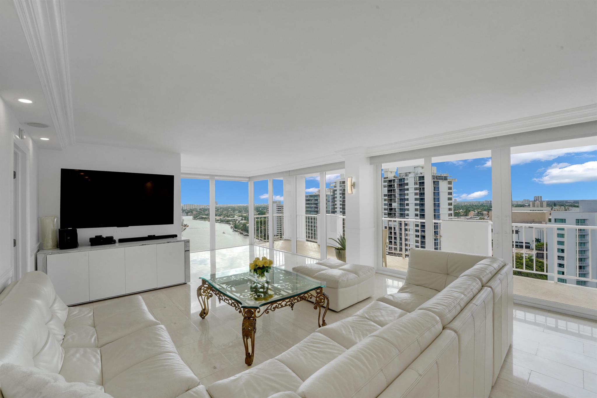 2800 E Sunrise Blvd #19a Fort Lauderdale, FL 33304