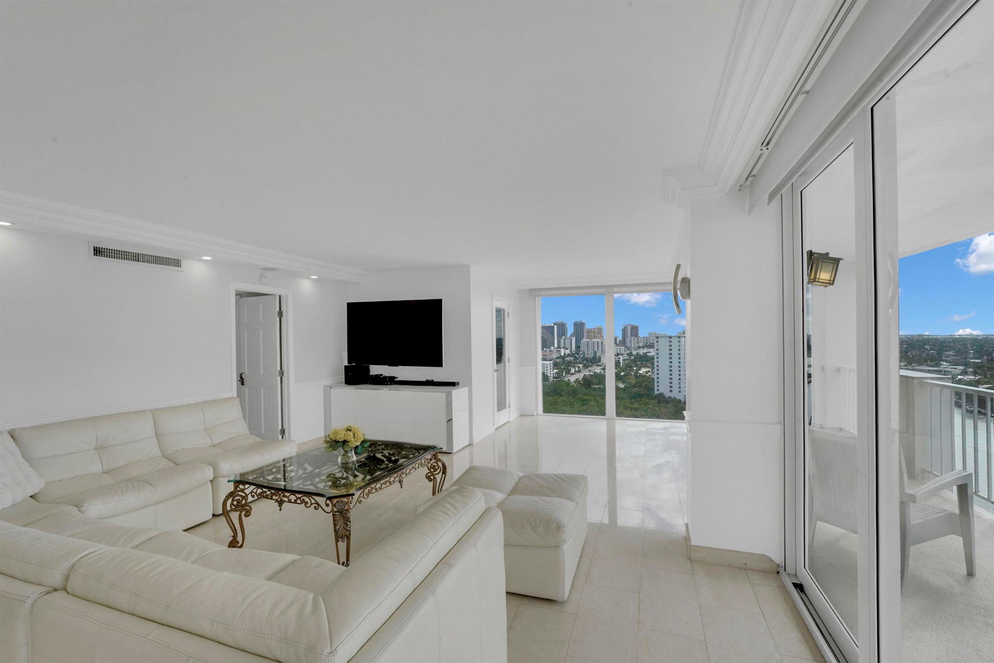 2800 E Sunrise Blvd #19a Fort Lauderdale, FL 33304