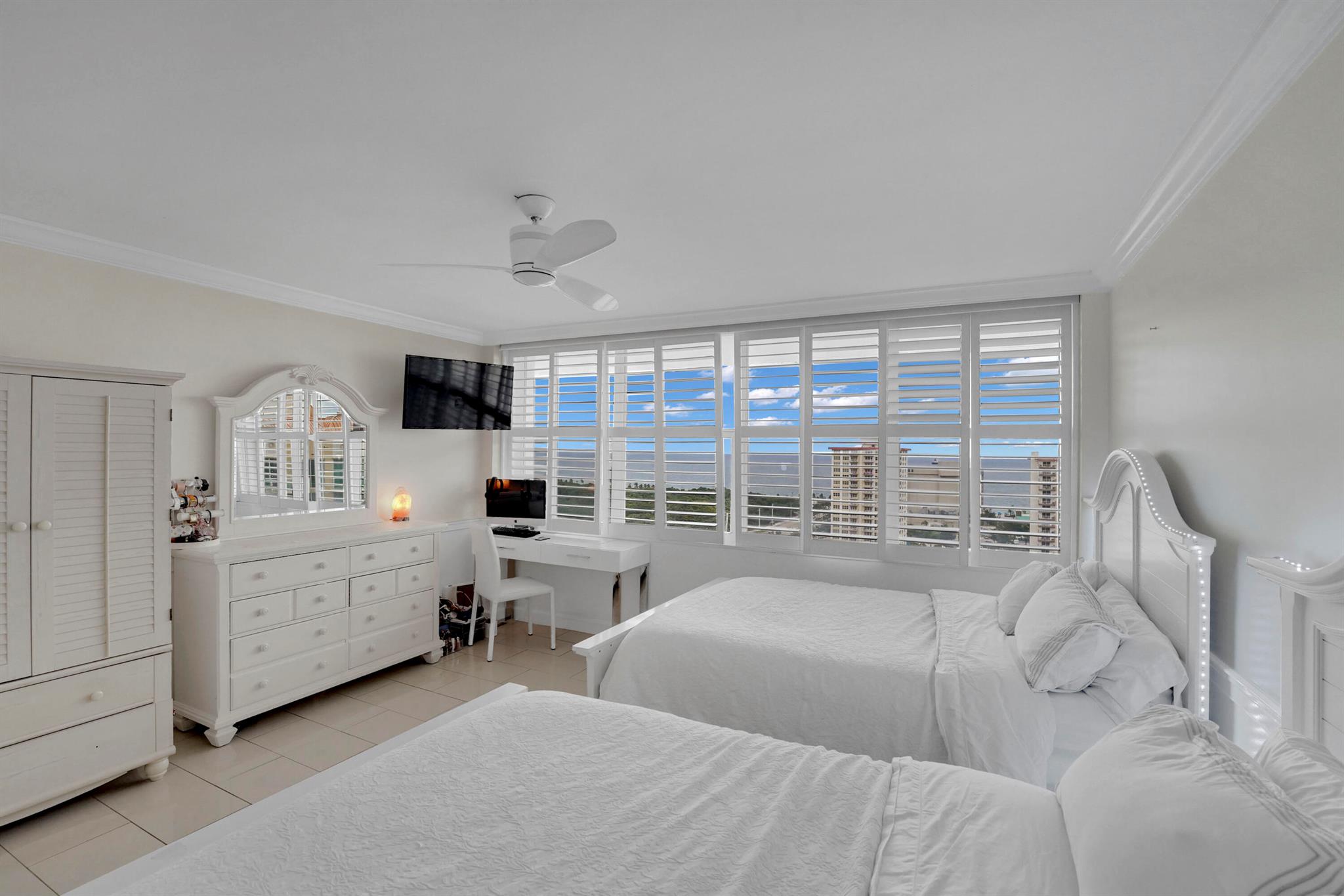 2800 E Sunrise Blvd #19a Fort Lauderdale, FL 33304