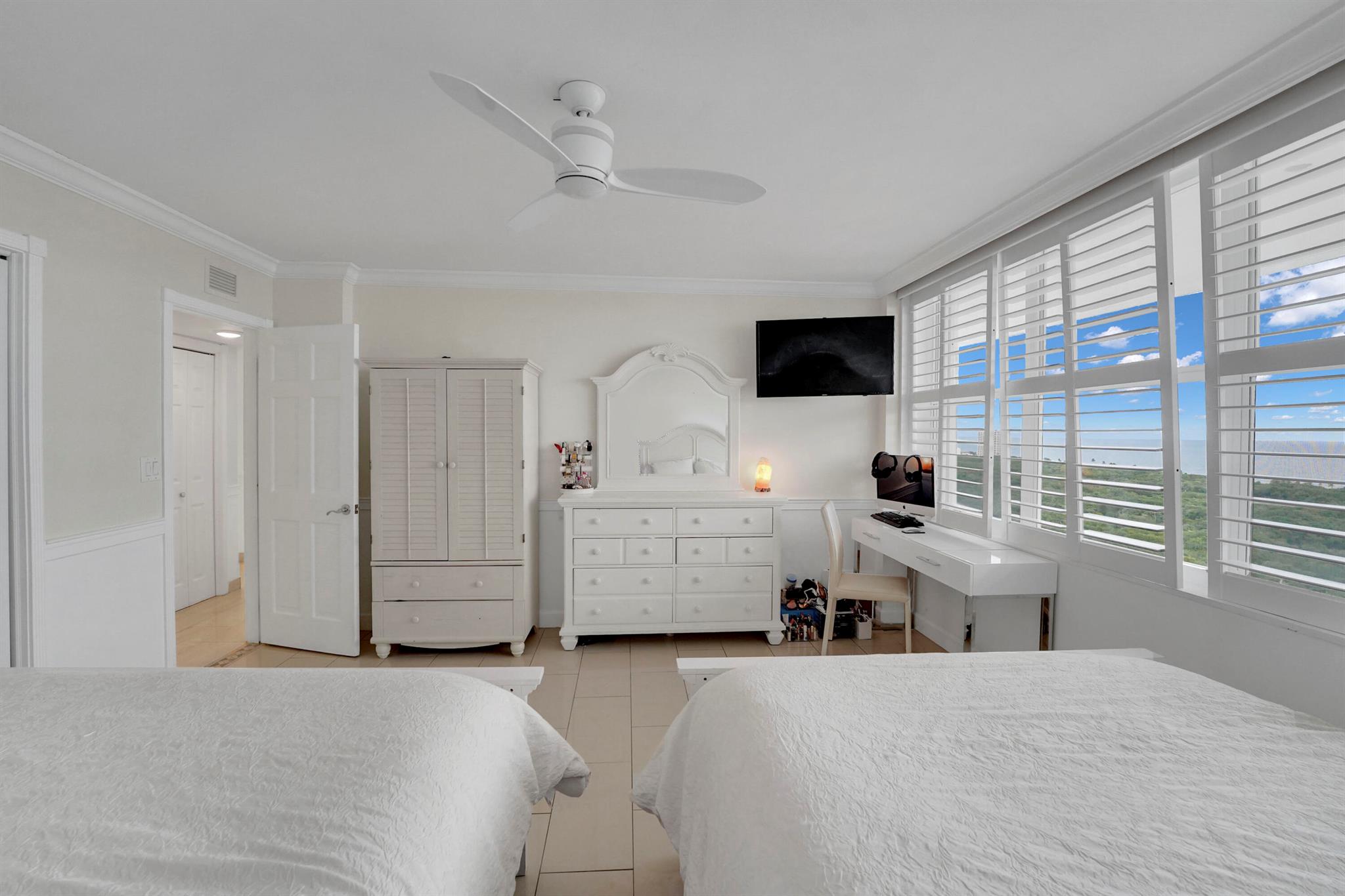 2800 E Sunrise Blvd #19a Fort Lauderdale, FL 33304