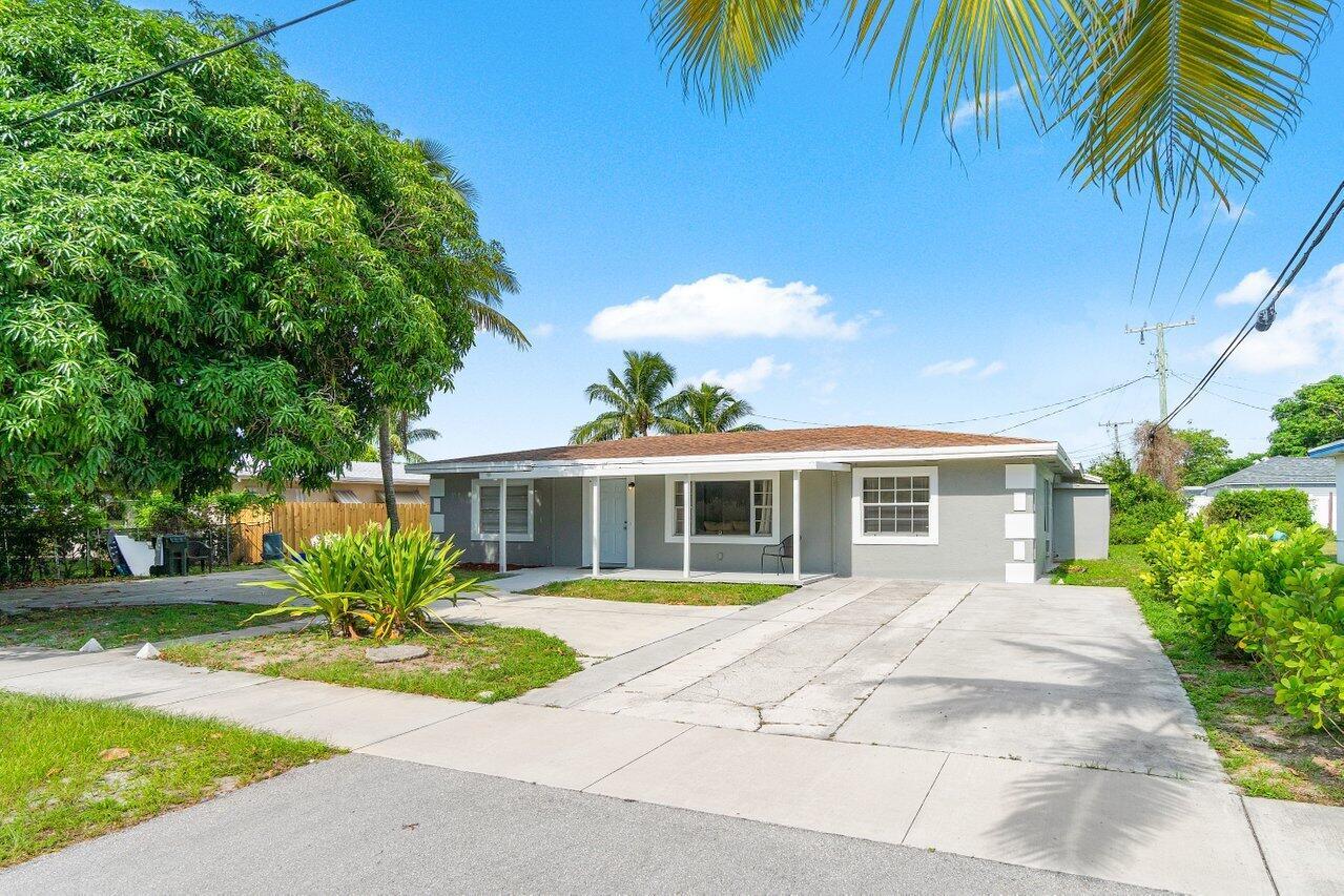 612 S Swinton Ave