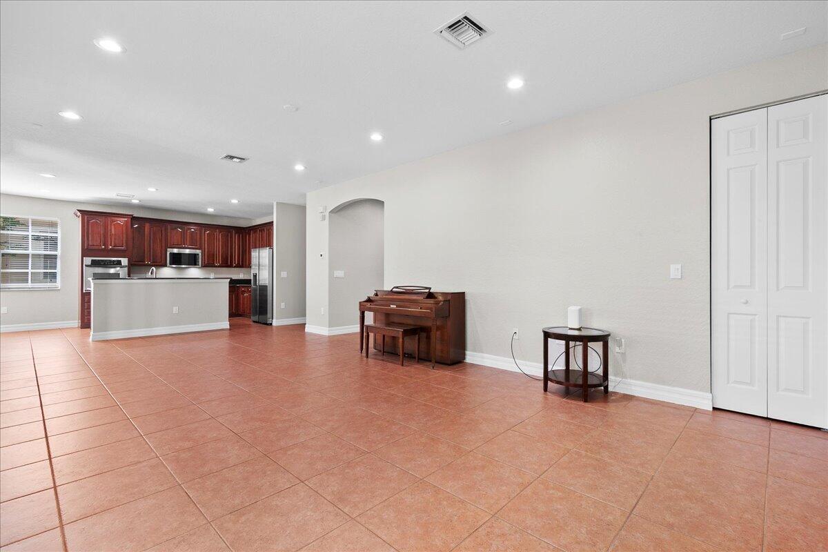 118 Wicklow Ln Jupiter, FL 33458