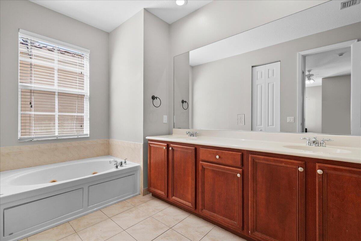 118 Wicklow Ln Jupiter, FL 33458