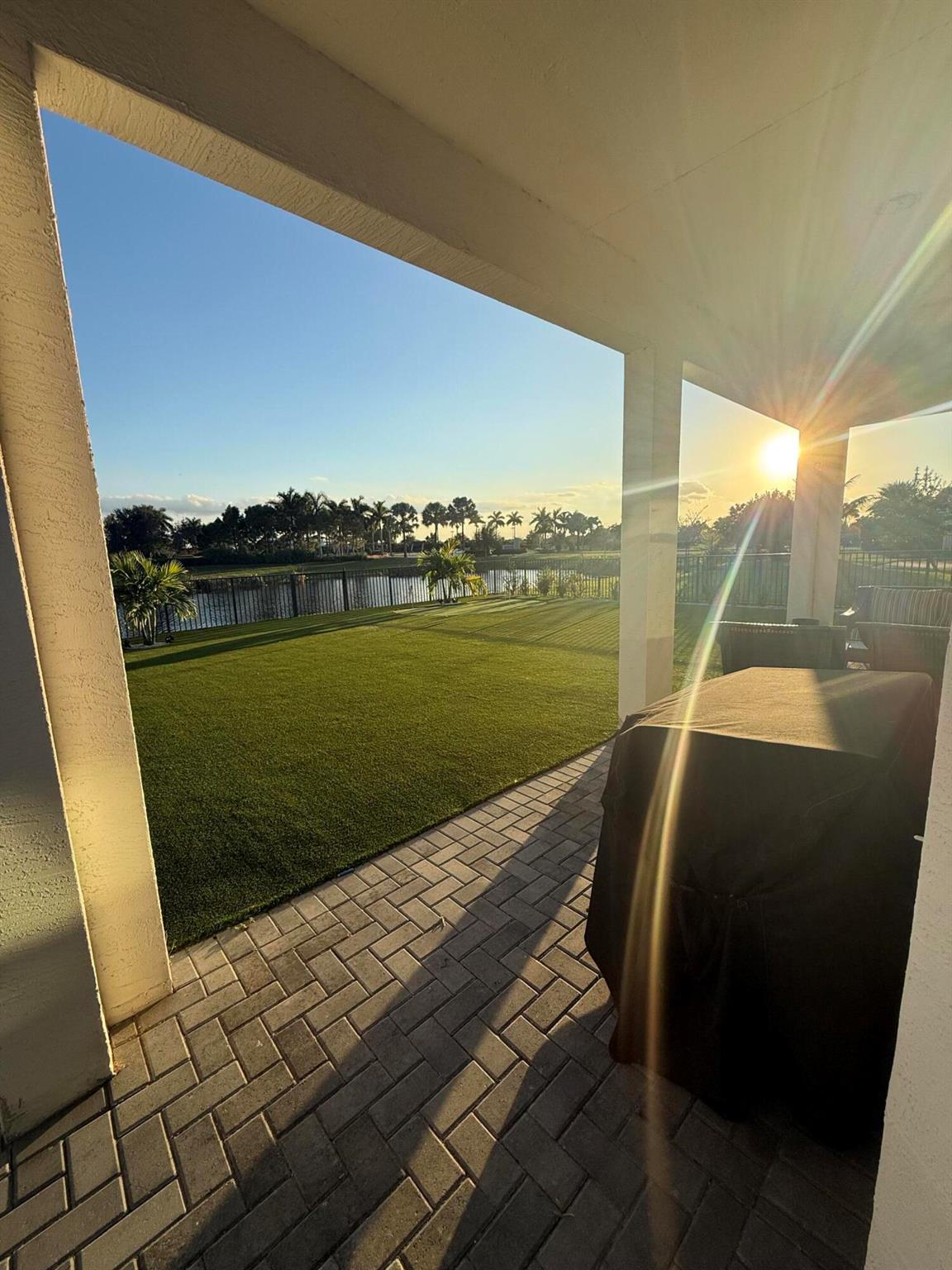 15980 Whippoorwill Cir Cir