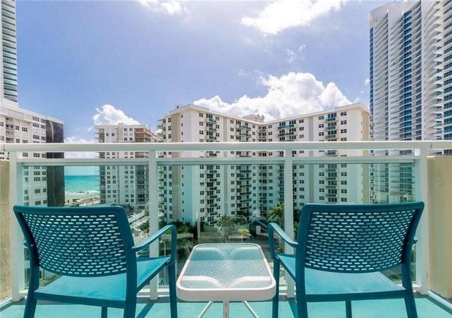 3000 S Ocean Dr #822