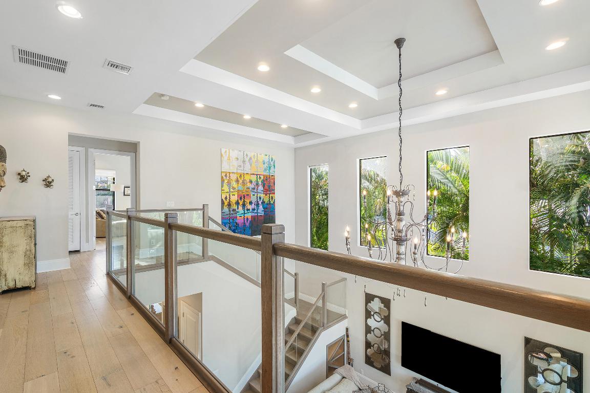 351 E Boca Raton Boca Raton, FL 33432