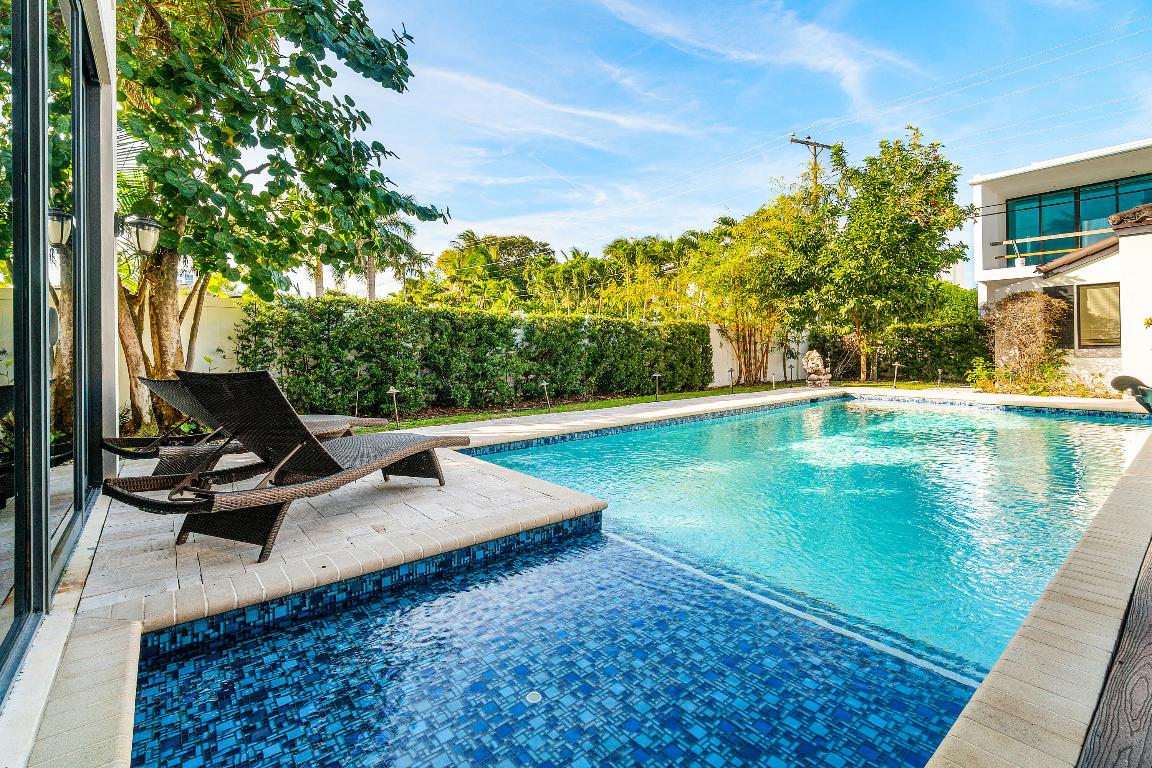 351 E Boca Raton Boca Raton, FL 33432