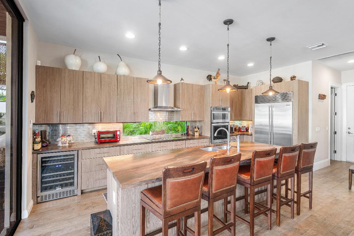 351 E Boca Raton Boca Raton, FL 33432