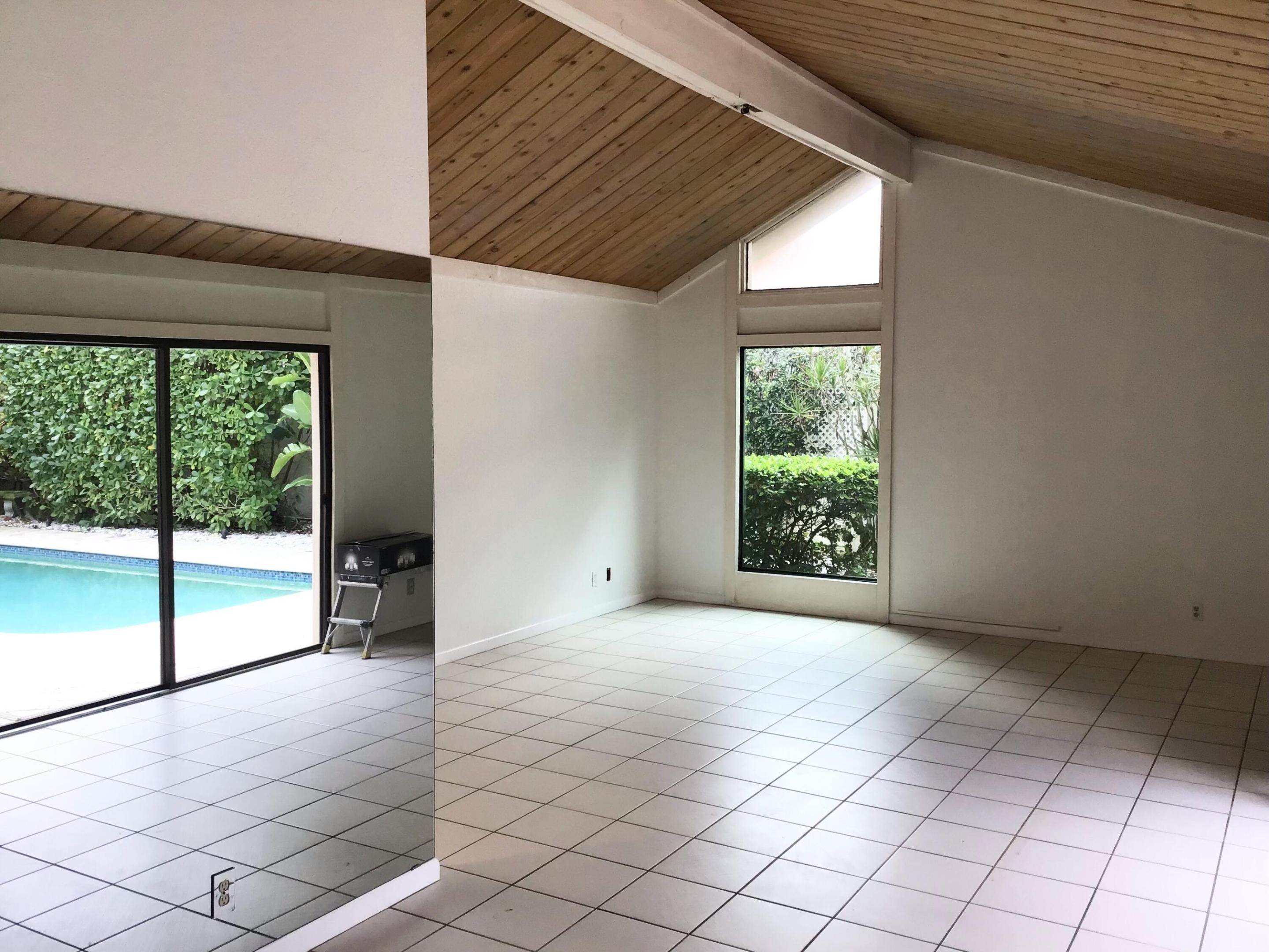 106 Albacore Jupiter, FL 33477