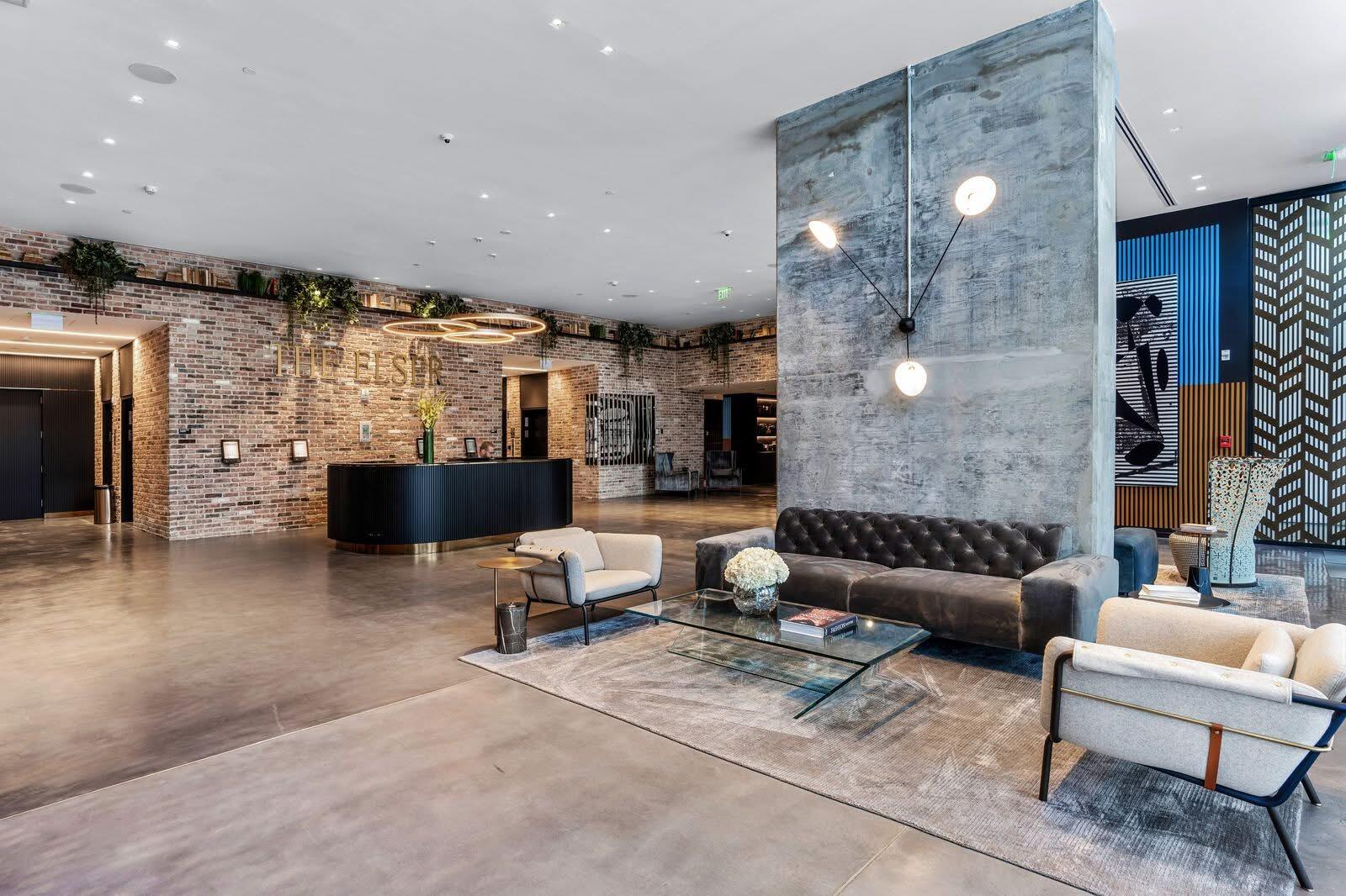 398 NE 5th #2118 Miami, FL 33132