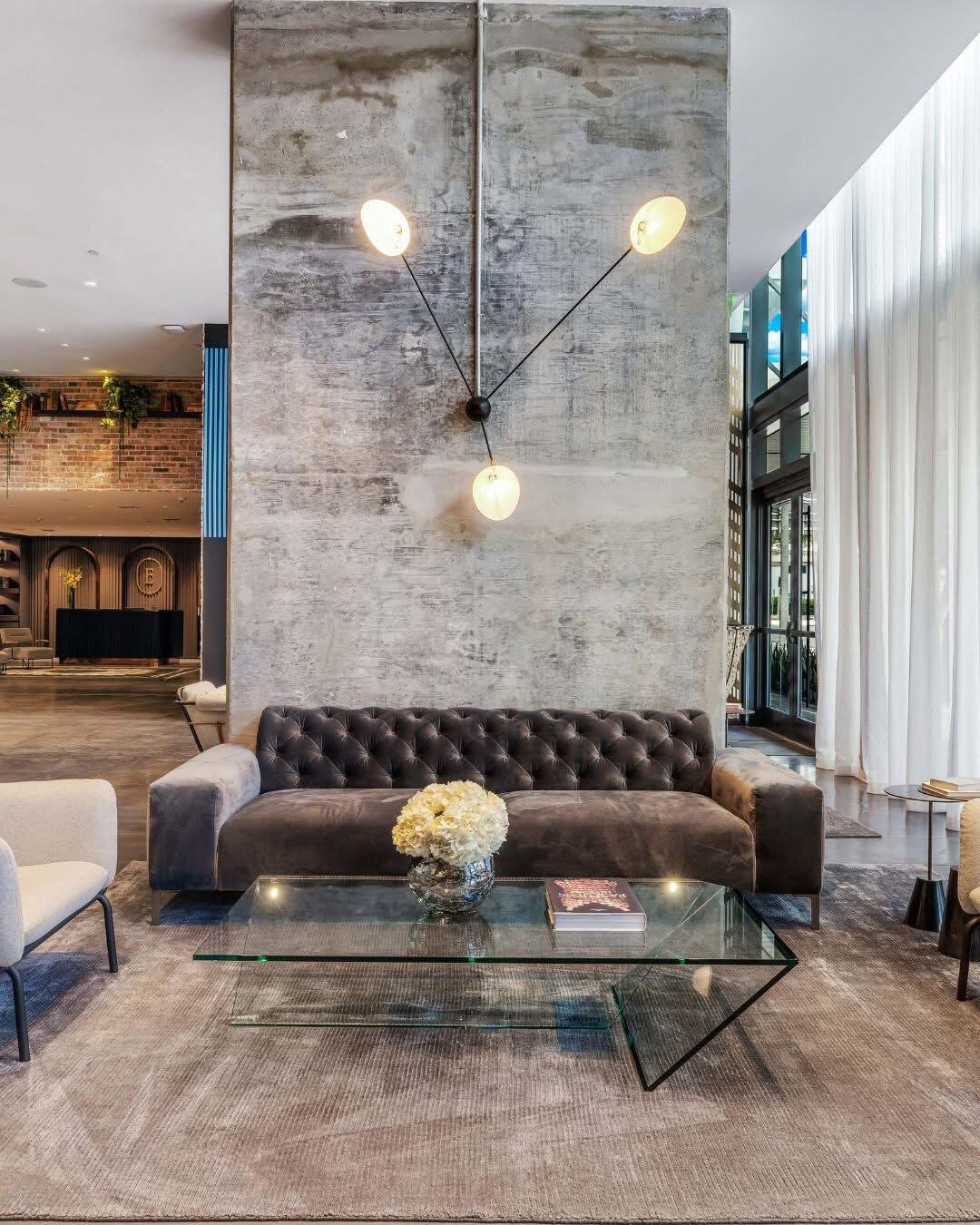 398 NE 5th #2118 Miami, FL 33132