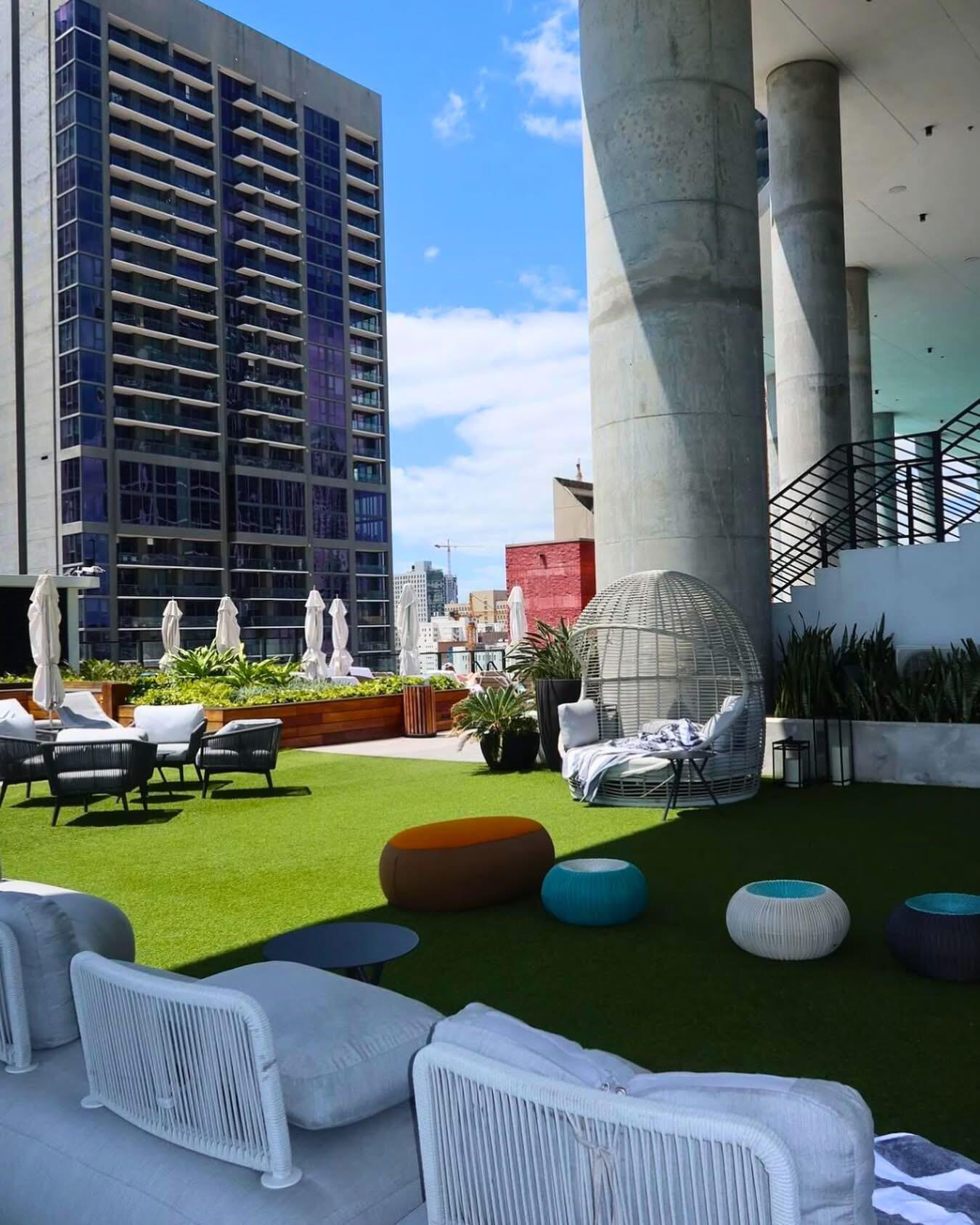 398 NE 5th #2118 Miami, FL 33132