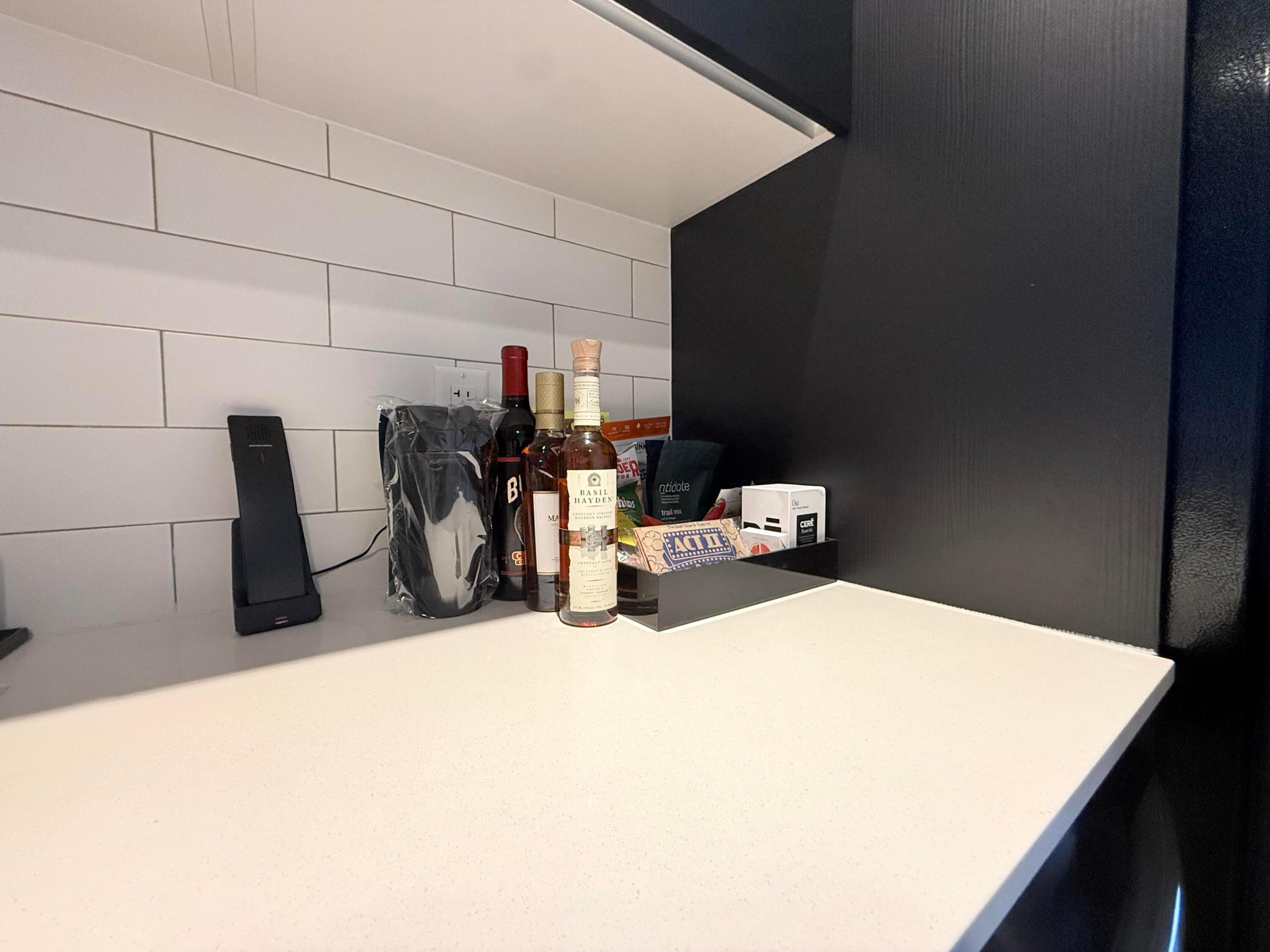 398 NE 5th #2118 Miami, FL 33132