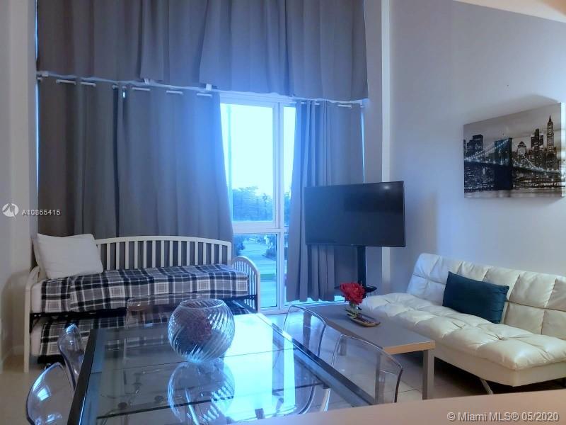 image CASTLE BEACH CLUB CONDO1