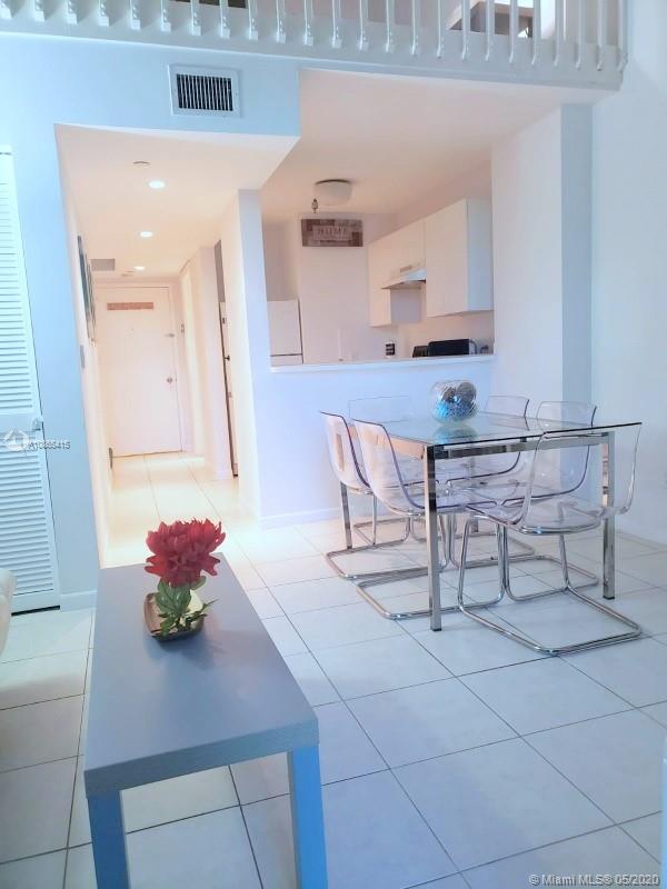 image CASTLE BEACH CLUB CONDO2