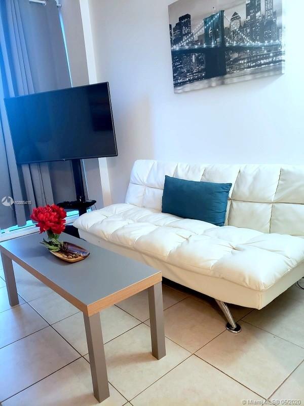 image CASTLE BEACH CLUB CONDO4