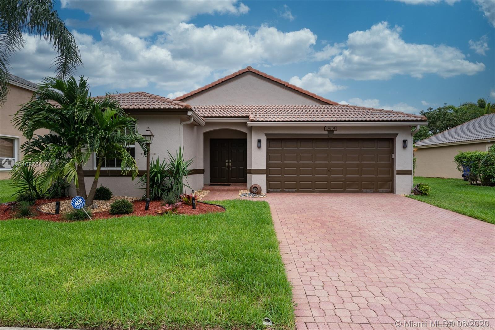 14231 NW 18th Mnr